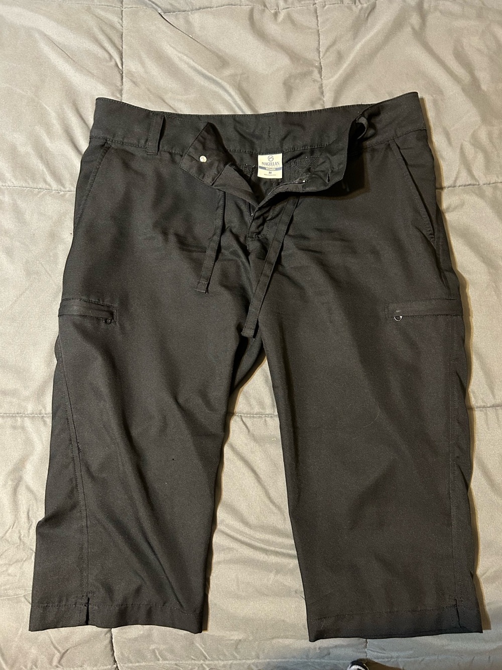 Magellan Outdoors Black Cargo Capris with Drawstring
